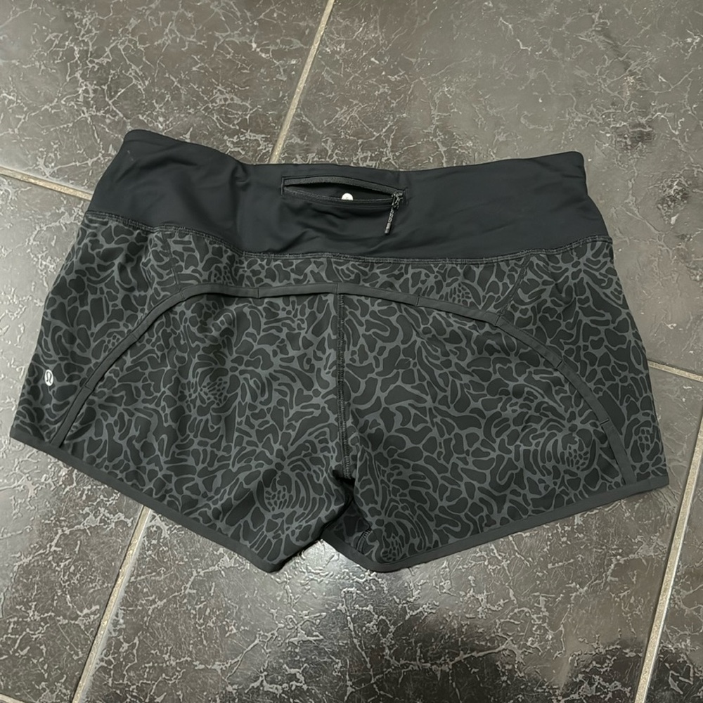 Lululemon Run Times short